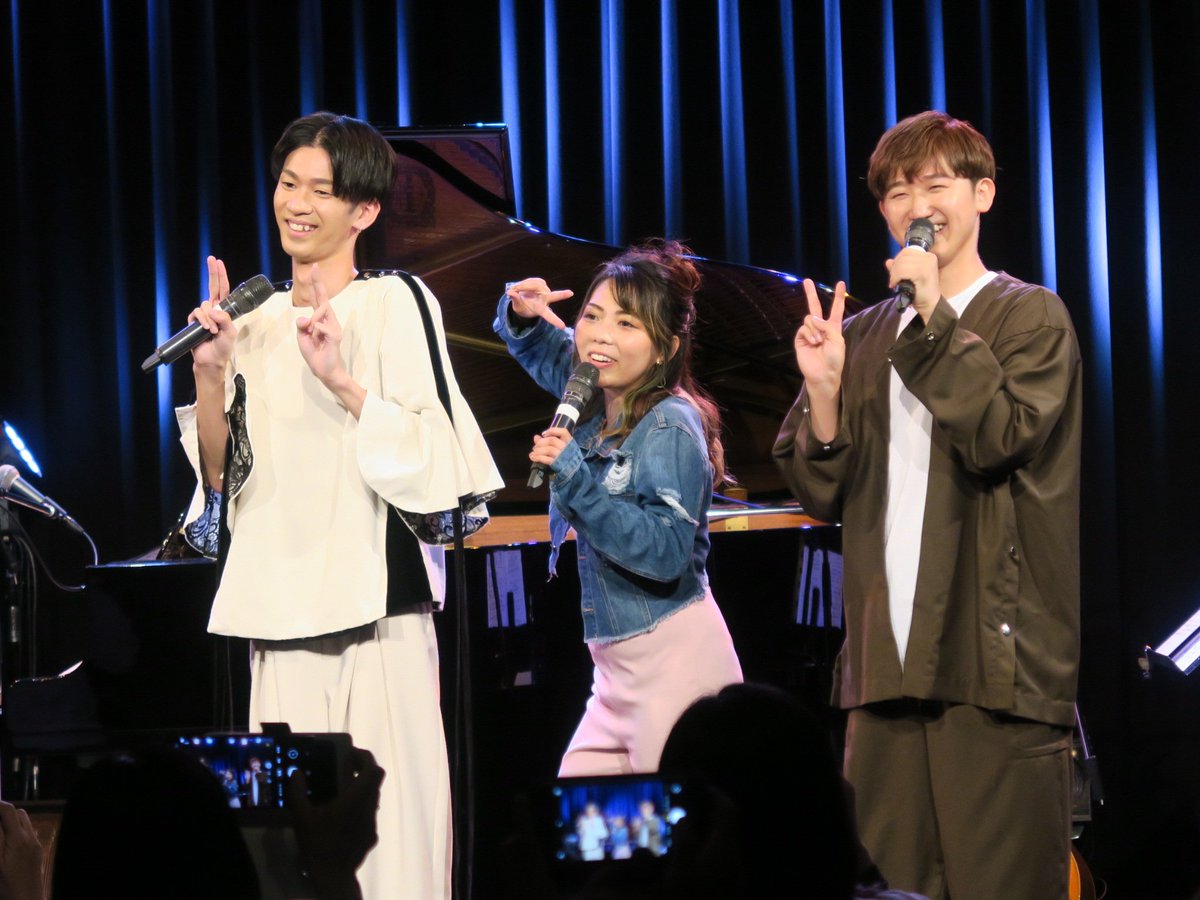 awabi321's tweet photo. 25日 神奈川横浜 スペシャル3マンライブ
個々に歌いつつ 3人のコラボは
素敵でした
おだともあき 不滅のアスカ 堂本椋太
ピアノサポート 福島環 https://t.co/o5nW05KvvP