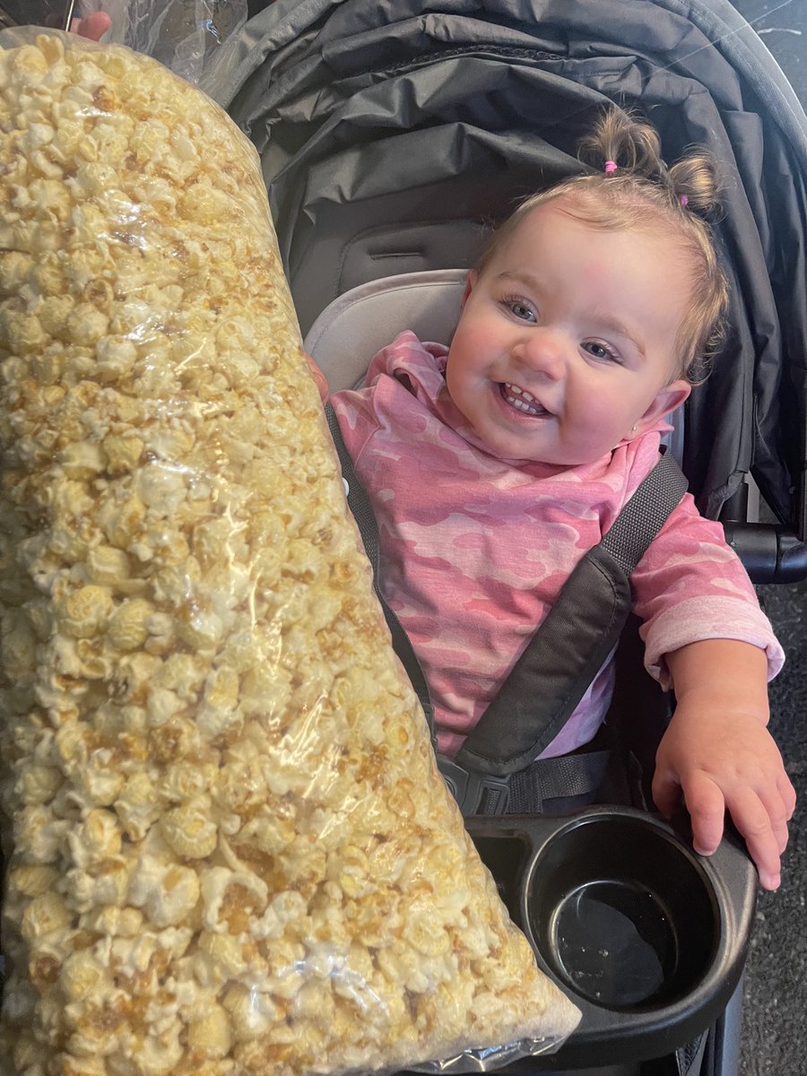 LSierer's tweet photo. This girl🥺🥰🥰🥰 https://t.co/qC5q4NTAmY