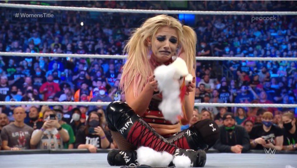 Lovinlatex's tweet photo. Lilly deserved better. I mean Alexa could get another Lilly doll on wweshop, but still……#JusticeForLilly https://t.co/KkI06BUuN1