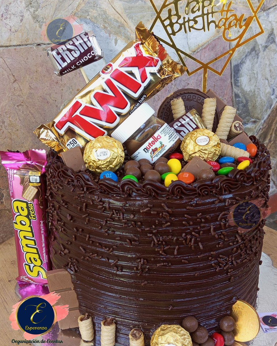 Tenemos lo que buscas pero mucho mejor...! ✨✨✨ Torta de 3 kilogramos,  chocolatada, ponqué marmoleado , rellena de arequique 🤤 . #nutella #samba  #pin_pong #hershey #ferrerorocher #chocolate #pinpon #twix  https://t.co/XQ385ifxzx, image size:960x1200