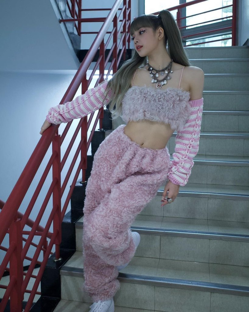 lalalalisaa__m_'s tweet photo. 💞

🔗https://t.co/ye2cFgtelI https://t.co/i1fkb63KCB