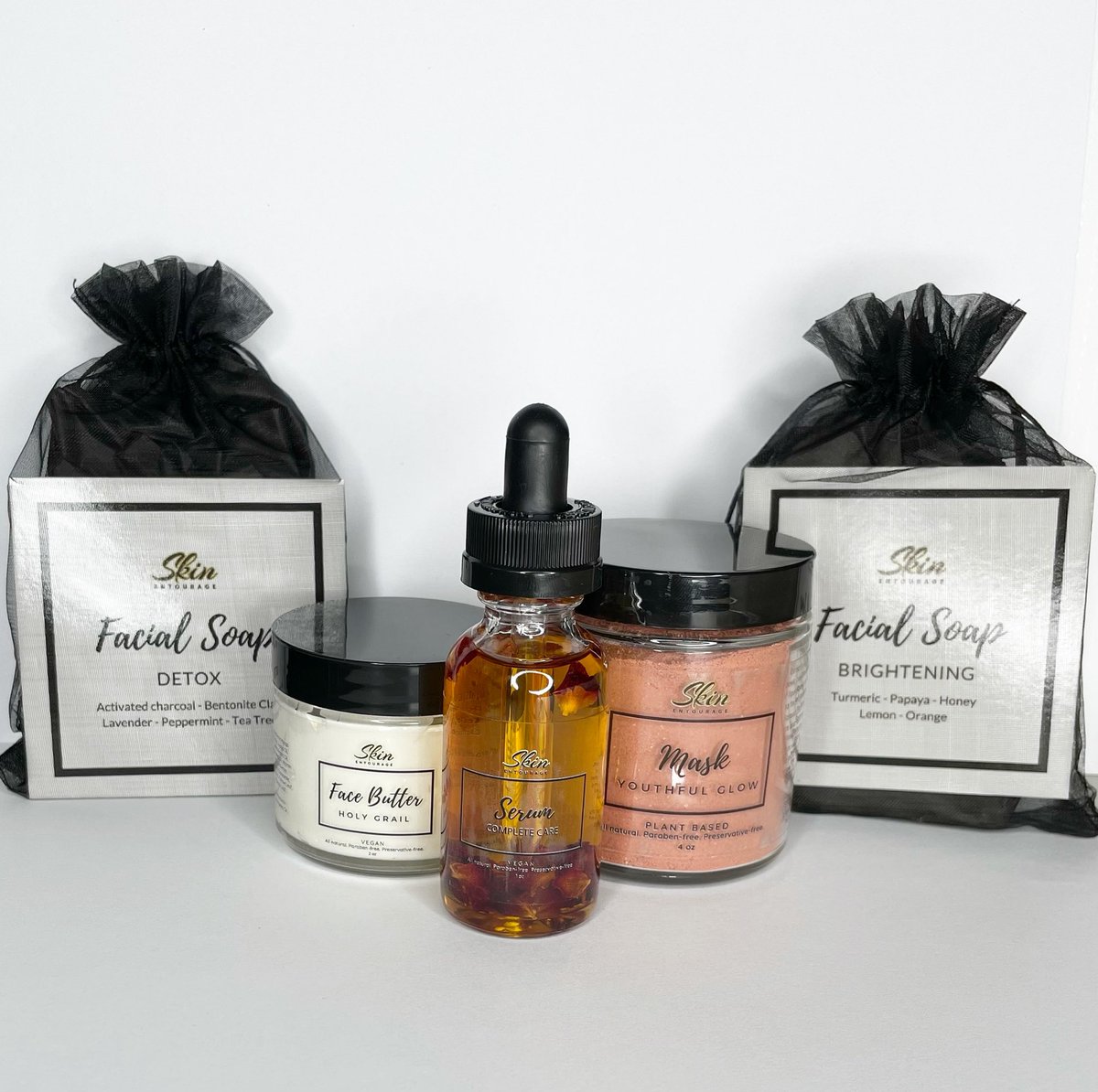 Fresh Start Bundle coming soon!
Been on the site but don’t know exactly what to choose to kick start your Skin Entourage journey?
This bundle starts your journey on to the skin you’ve always wanted! Healthy skin with less blemishes and hyperpigmentation!