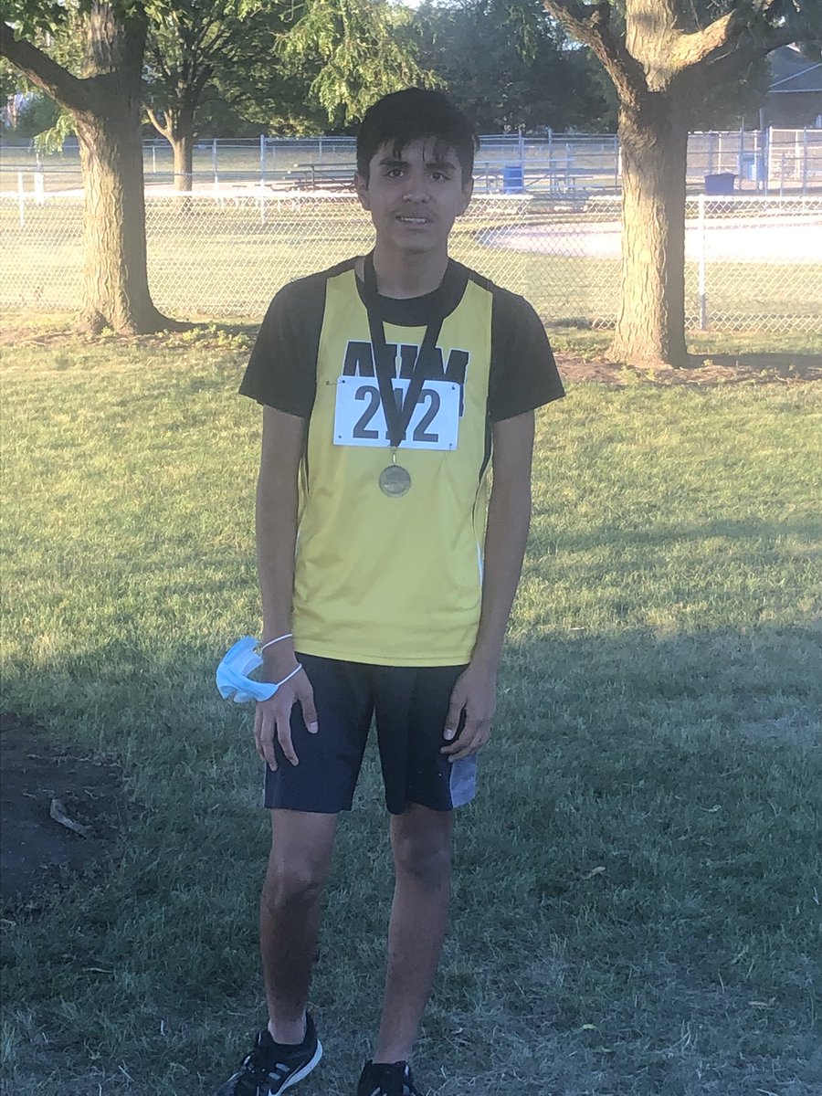 Congrats to Ricardo Hernandez on finishing 7th at the East/West on Thursday and then running a huge PR on Saturday finishing 18th place out of 90 runners at the Westview Hills Invite with a time of 12:34!