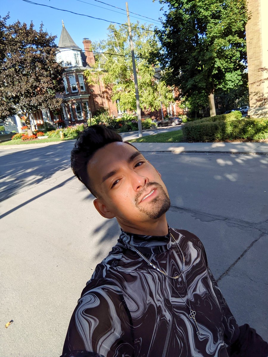 Fashionights's tweet image. Kingston, I look good on you. Make sure you're following along on my Stories for all the @VisitKingstonCA fun this weekend! 

#VisitKingston #FASHIONIGHTS #FSNTravels

instagram.com/p/CUSreItgD9a/…