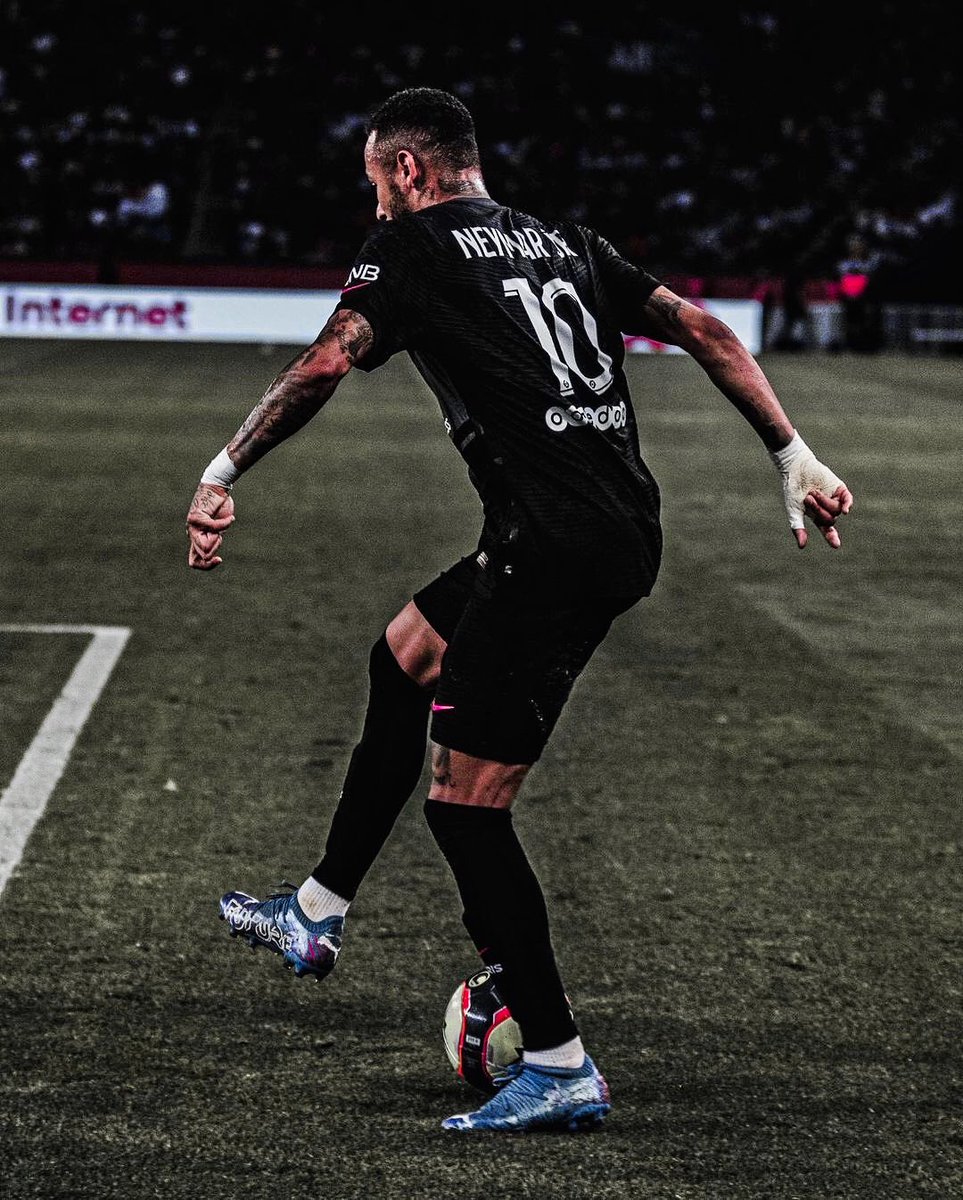 picsnjr's tweet photo. Neymar Jr, 10. ❤️‍🔥 https://t.co/5pwslnBa1G