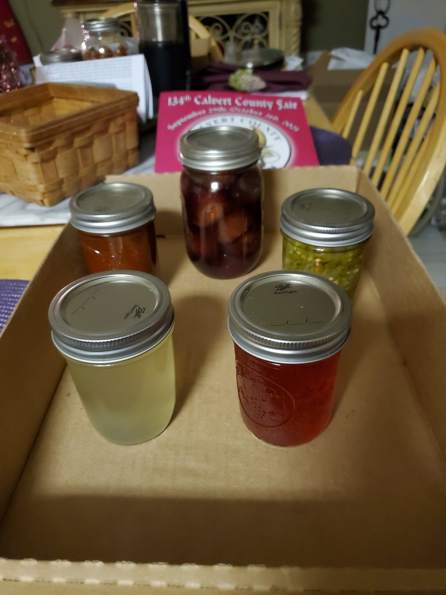 trapper831's tweet photo. My entries are ready to take to the #countyfair tomorrow
#figs
#cherrytomatospread
#jalapeñopepperrelish
#ghostpepperjelly and
#corncobjelly https://t.co/eUKQiDvpNN
