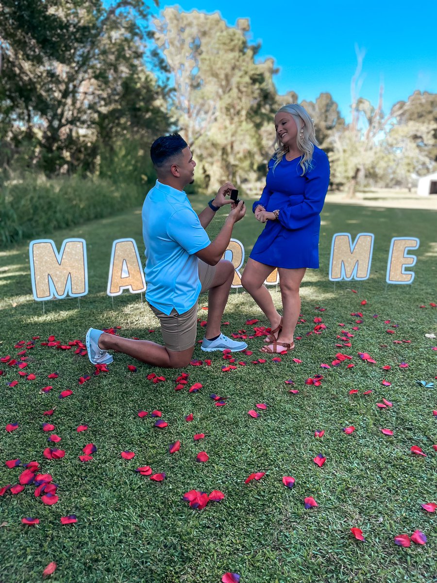 AlainaBergeron's tweet photo. A baby BOY and a ROCK!!! 🤍 #engaged #littleboy https://t.co/Faqqf91R3q