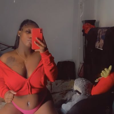 SheToOffical_'s tweet photo. #NewProfilePic https://t.co/6FAPgCb1E4