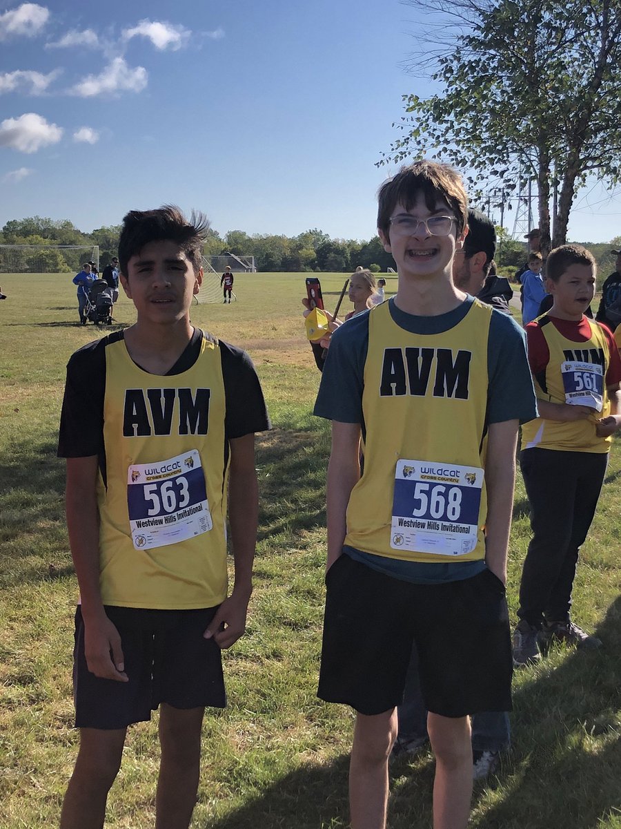 AVMXC's tweet photo. We also had tons of personal best times by the AVM runners at both the East/West Invite and Westview Hills Invite! Keep up the awesome job! #beelite https://t.co/IzMltc1JPA
