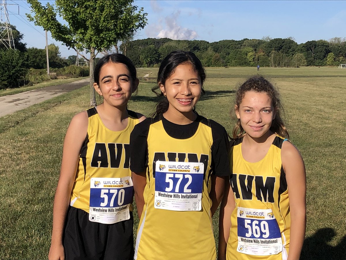 We also had tons of personal best times by the AVM runners at both the East/West Invite and Westview Hills Invite! Keep up the awesome job! #beelite