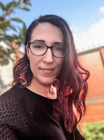 PMPostdocs's tweet photo. Jovana Maksimovic @JovMaksimovic, a computational biologist in @AliciaOshlack lab at @PeterMacRes, develops methods & analyses genomic data 2 help further our understanding of biological systems in health & disease #womeninSTEMM #Bioinformatics #epigenomics #OzSingleCells #RStats https://t.co/cCYNTDPZMT