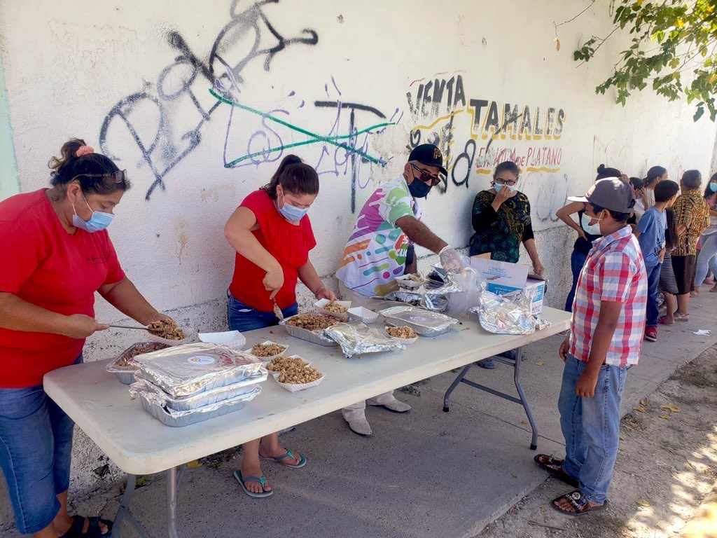 WCKitchen's tweet photo. WCK restaurant partner Kokos helped distribute meals this weekend in both Ciudad Acuña—across the border from Del Rio, Texas—and Piedras Negras, where Haitians &amp; others have been returned over the years. 5,000 hot meals went to 17 different shelters across the two cities. https://t.co/mVpiCZMTvw