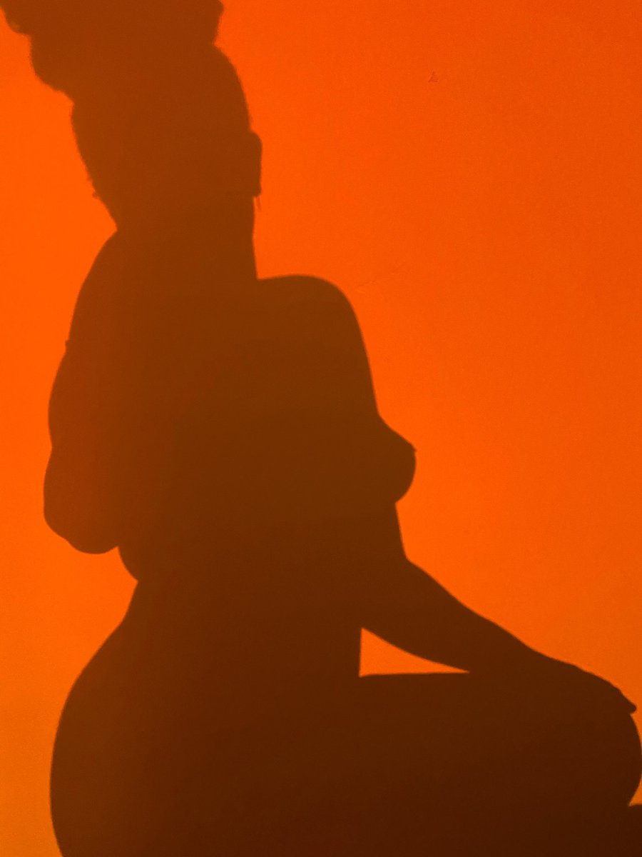 deepundertones's tweet image. You should get that light everyone keeps talking about on here