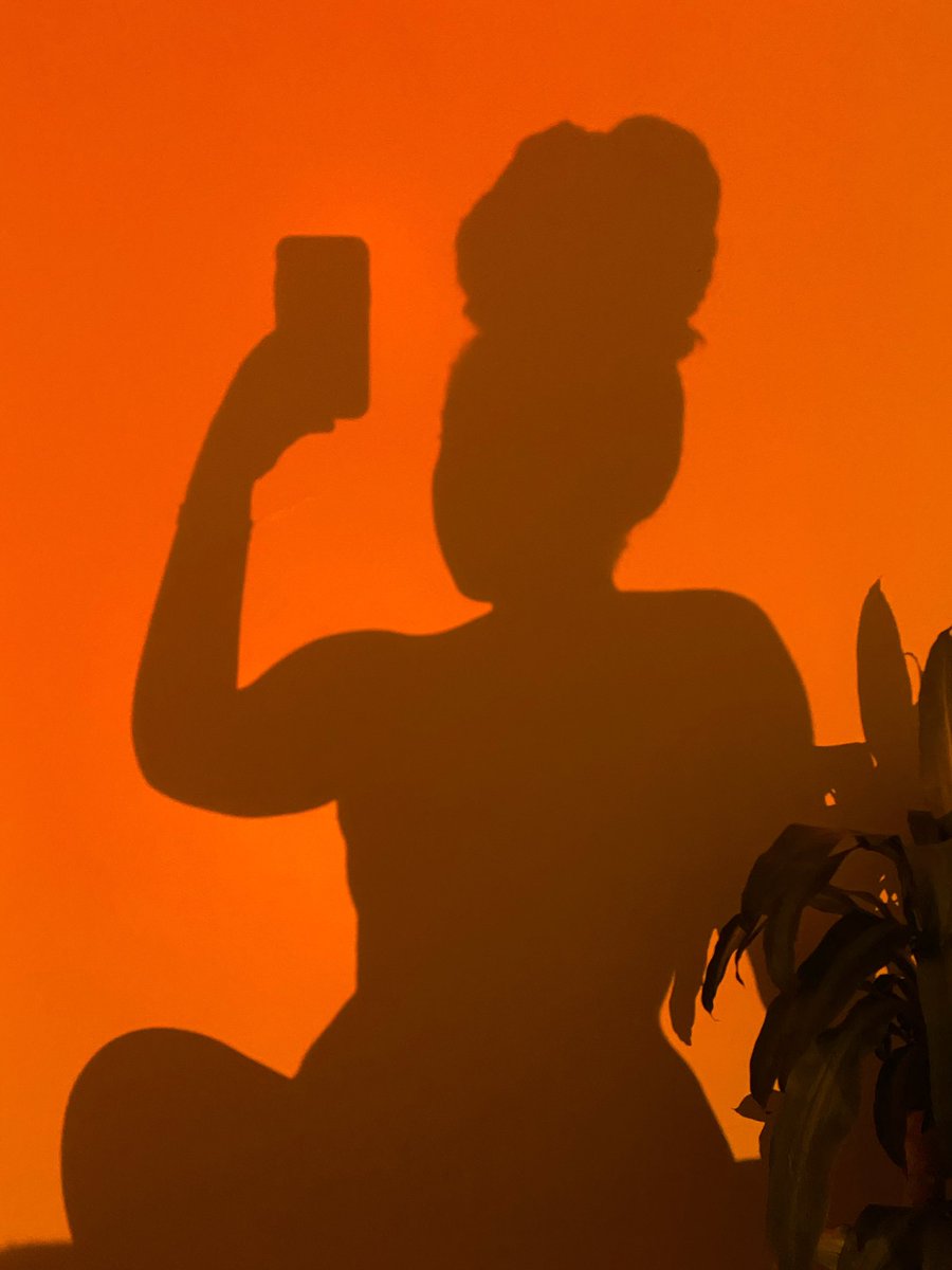 deepundertones's tweet image. You should get that light everyone keeps talking about on here