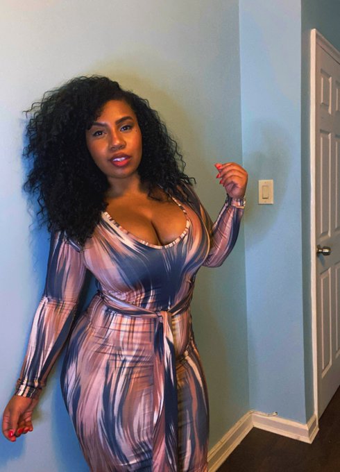 I just liked my dress today 🤍 https://t.co/SCfugQX30C