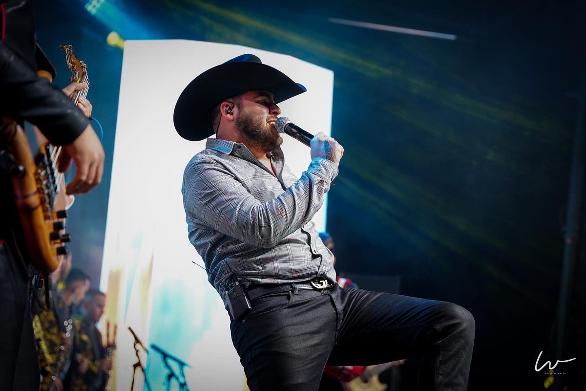_sbwaldo_'s tweet photo. @gerardoortiznet 

#geradoortiz #gerardoortizoficial #grupoantrax #concerts #conciertos #music #musica #live #Zamoralive #zamoraliveoficial https://t.co/Qv8hMIGDJQ
