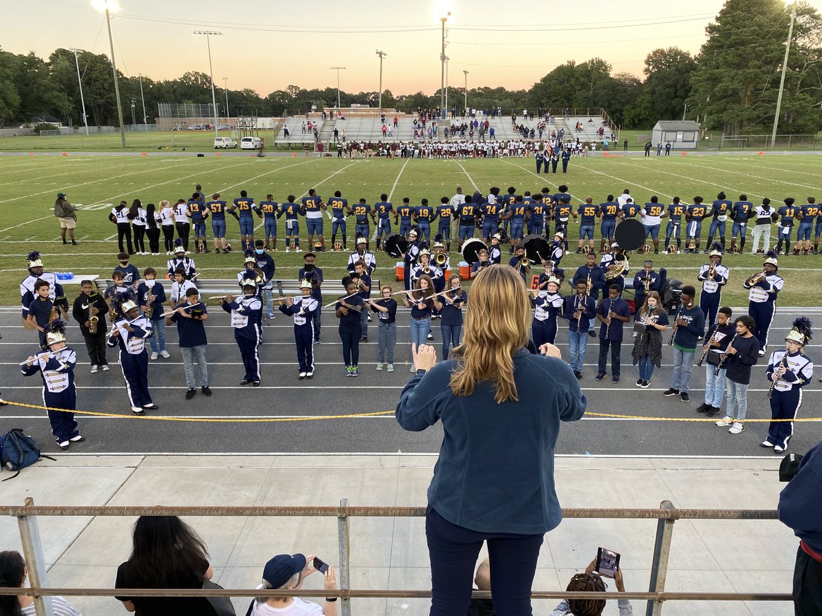 wbmbruins's tweet photo. The 8th grade band students performing The National Anthem with the Jolliff Jaguars and the Marching Bruins of WBHS. “You don’t know what it takes to be a Bruin!”#bruinpride 💙💛🎶 https://t.co/8LpfEYTNNW