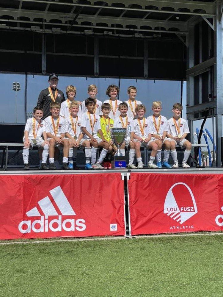 STLDASoccer's tweet photo. 2010 Sporting St. Louis Pre Academy Manchester City CHAMPIONS of the LFA Fall Midwest Invitational Tournament!  Well done boys and coaches! 👍❤️⚽️ https://t.co/7XQduD2ZzL