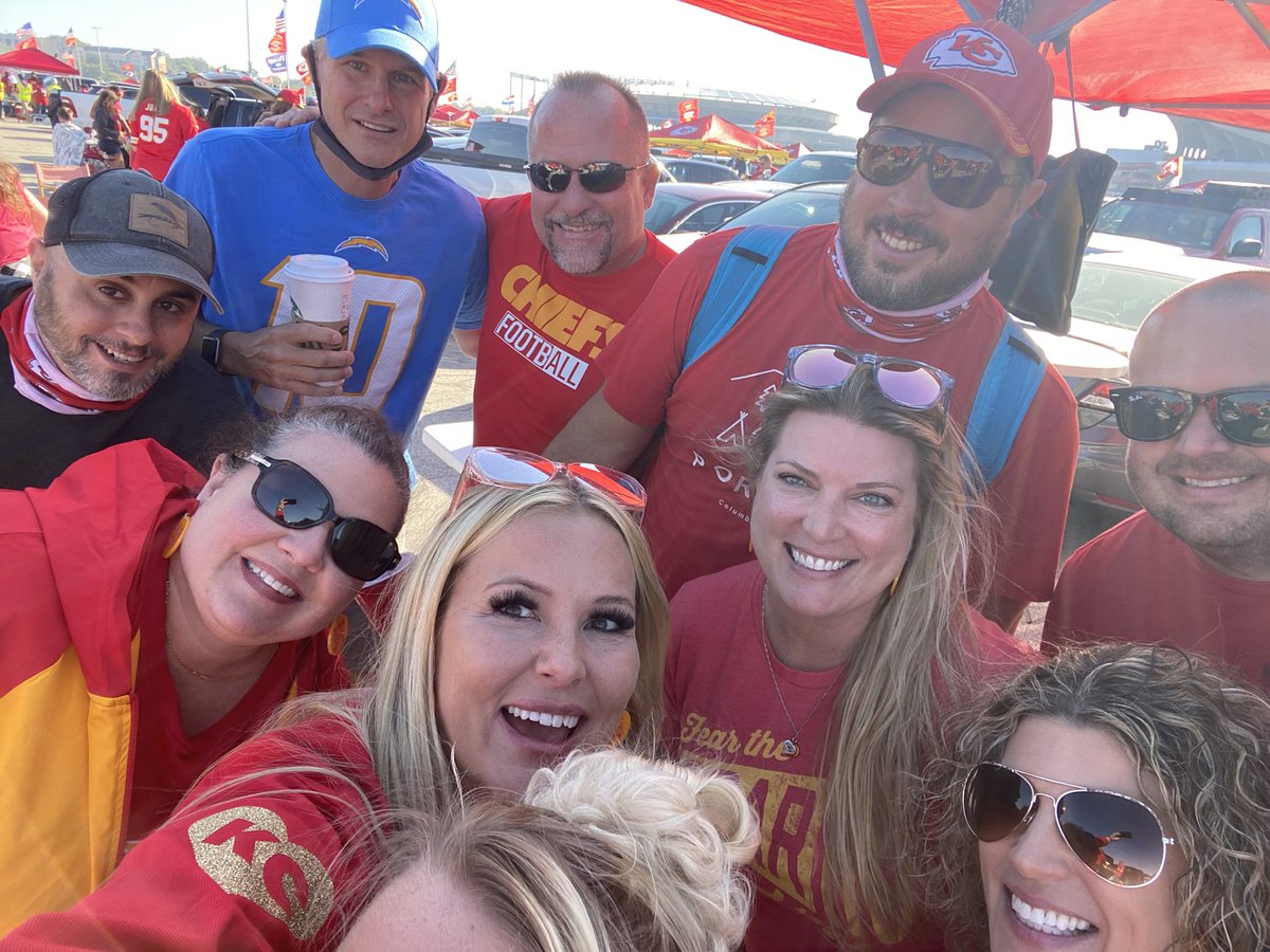 BridgettesTweet's tweet photo. @markrherb Hope you enjoyed your time in KC! https://t.co/4yht0pBVWF