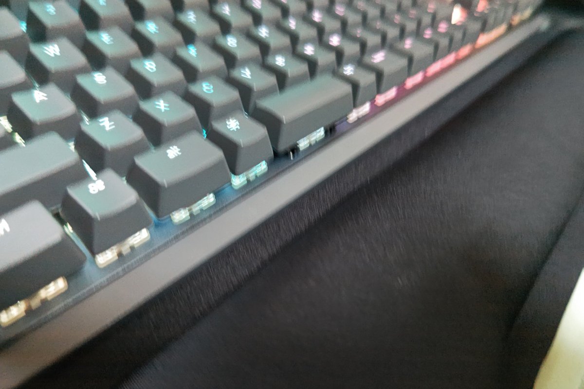 Scout_EzVtuber's tweet photo. NAOS PRO & WEI
THX GG WP
#mionix
#NAOSPRO https://t.co/JJLtLMmiVZ