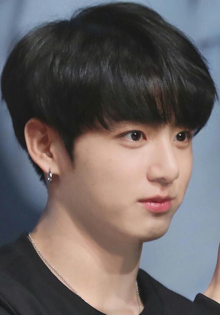 hourly doll koo tweet media