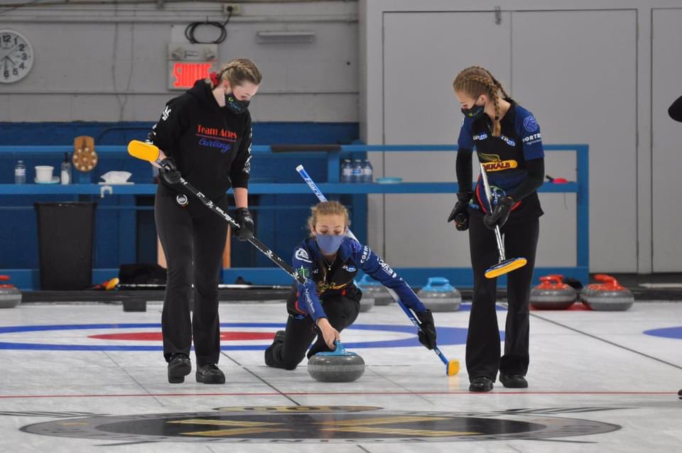 teamacres's tweet photo. Some great on ice photos from the organizers of the @PCCC_U18! @DEKALB_Canada @Bayer4CropsCA #DavesAutoParts @corteva @HardlineCurling #1cream2sugar #theplantedarrow #getcronk’d #mcdougallbrown #DSIWilliams #levacpropane @RCMPCurlingClub @Rollie1978 https://t.co/C0ayyMOypi