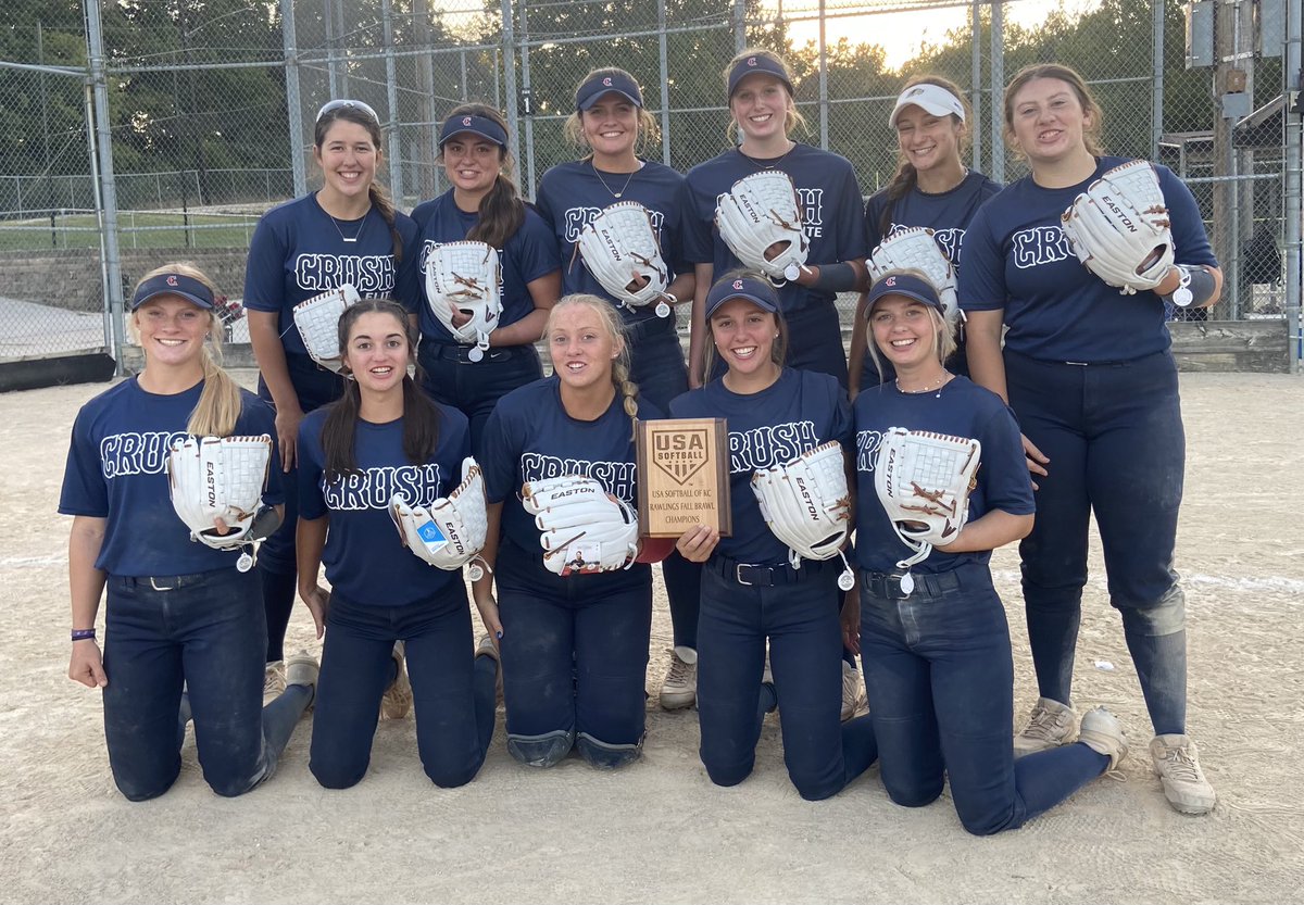 usasoftballkc's tweet photo. Congratulations to the 2021 Rawlings Fall Brawl Champions!!! https://t.co/IzXSNr3Wek