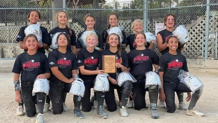 usasoftballkc's tweet photo. Congratulations to the 2021 Rawlings Fall Brawl Champions!!! https://t.co/IzXSNr3Wek