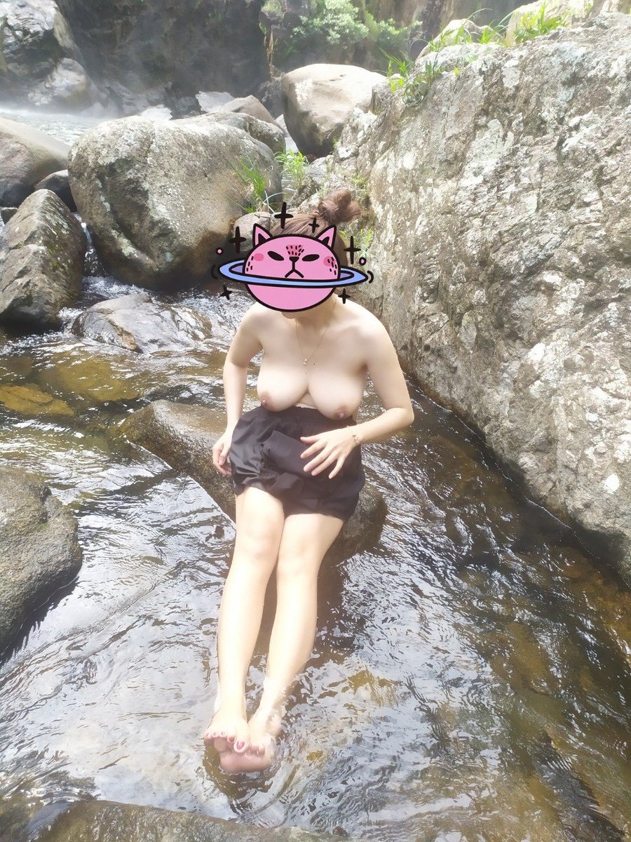 Tình yêu đi đôi tình dục, mà xục hết sướng rồi thì hết yêu thôi