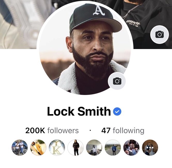 dalocksmith's tweet photo. Omg! I can’t believe we just passed 200 THOUSAND followers on Facebook. https://t.co/uLTlzlrKd5
