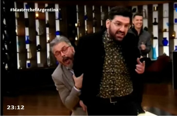 Yo en el momento que Kalia le tira la crema a Facundo #BakeOffArgentina