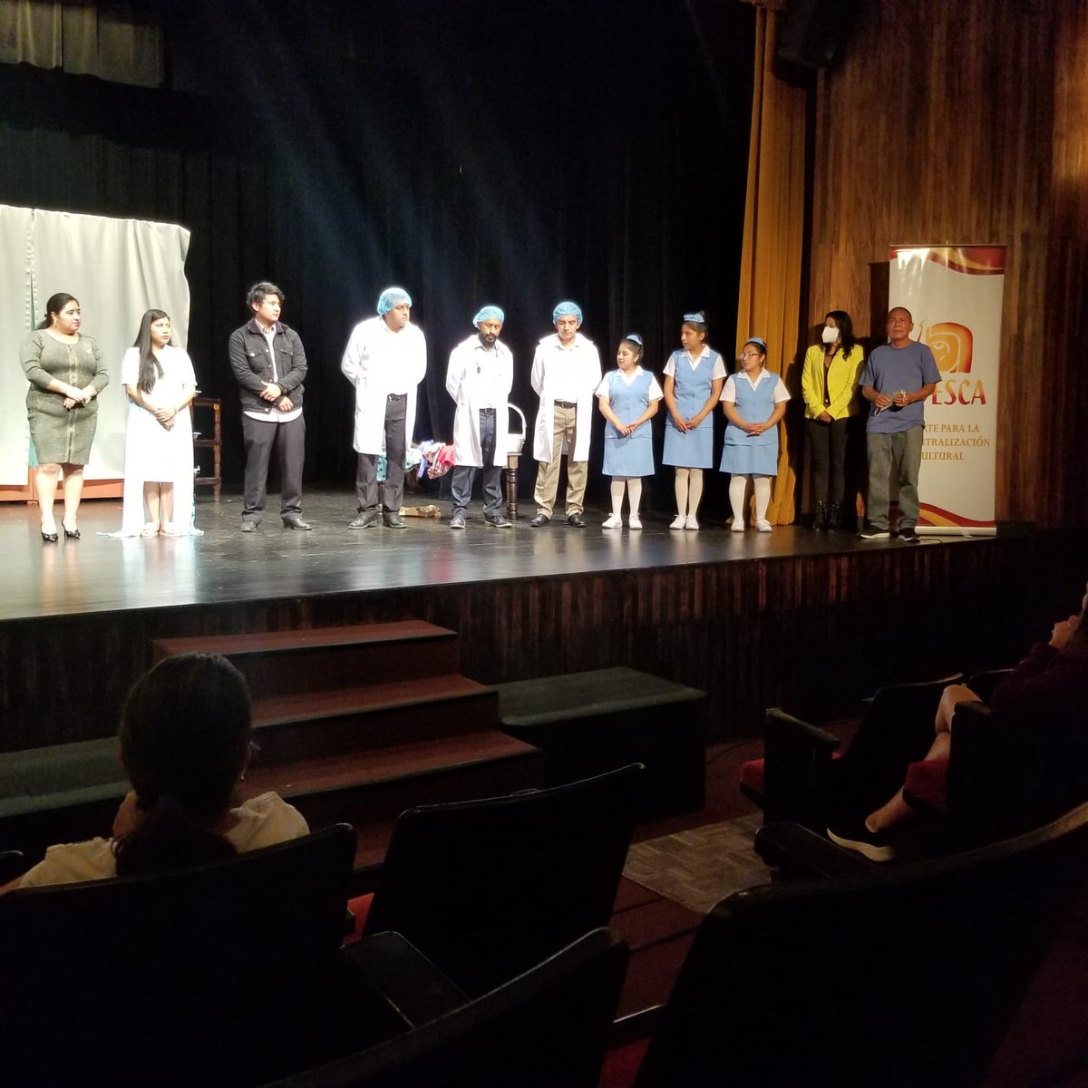 adescagt's tweet photo. Gracias al @CCMAA_oficial por el apoyo a las actrices y actores de la obra de #Teatro #LaRafaila quienes viajaron desde Chichicastenango para presentar la obra en el Teatro de Cámara del #CCMAA.
Es un gusto apoyar al talento nacional #Adesca siempre #AlServiciodelaCultura https://t.co/wZR17Unw3a