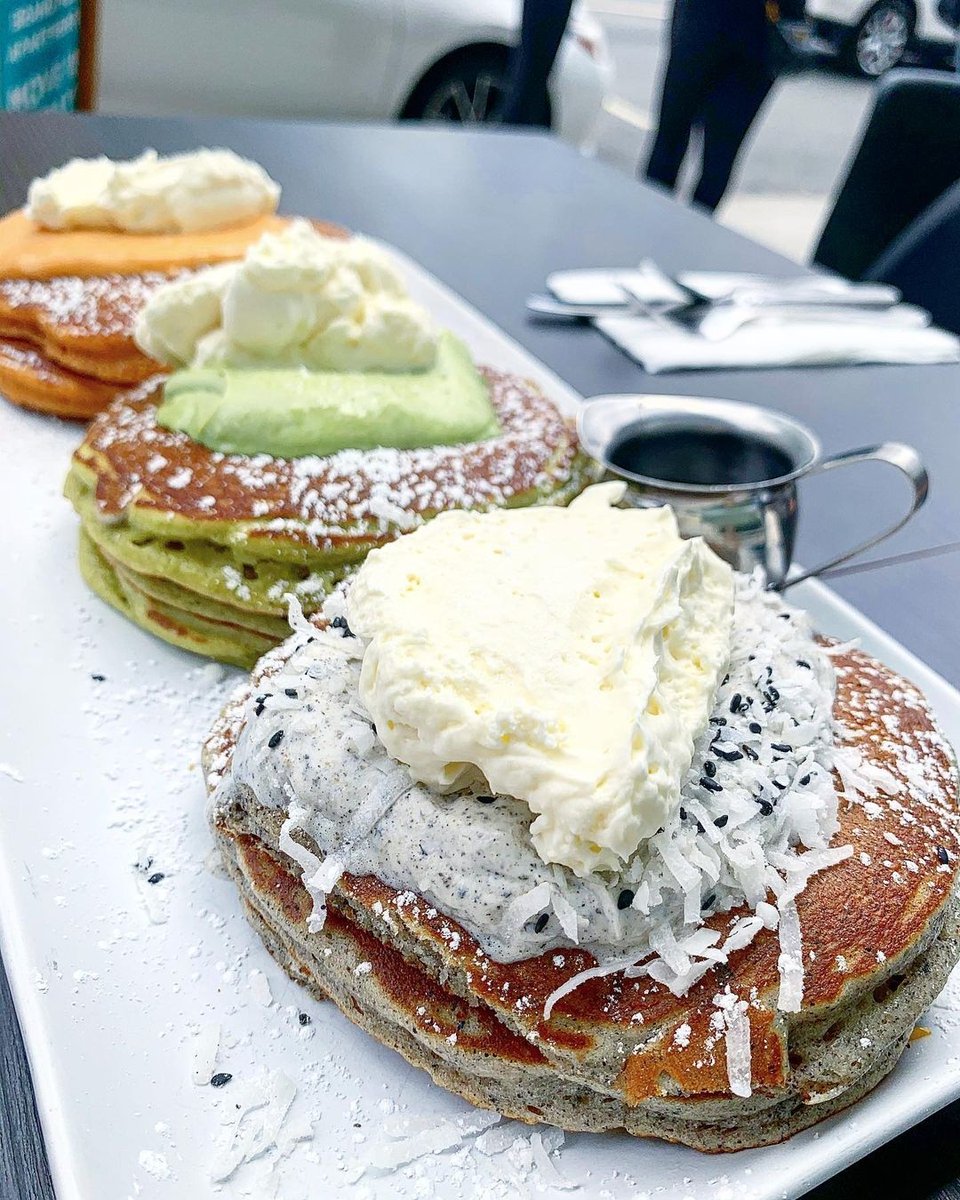dineLA's tweet photo. This week we're headed to Burbank, and today's featured small, independent restaurant is @bea_beas_. If you can't decide which pancake to order, get the pancake flight (front to back: black sesame, matcha, Thai tea)! #supportrestaurants #beabeas #burbank #dineLA | RG: @bea_beas_ https://t.co/BUHDIxJTdi