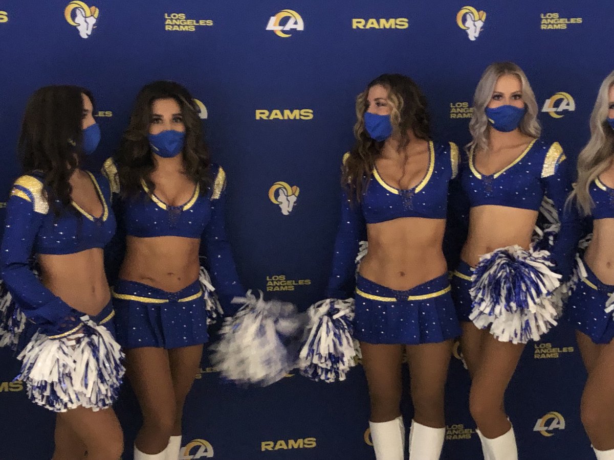 IntoRightHealth's tweet photo. #laramscheerleaders https://t.co/ZdLWLkF6hV