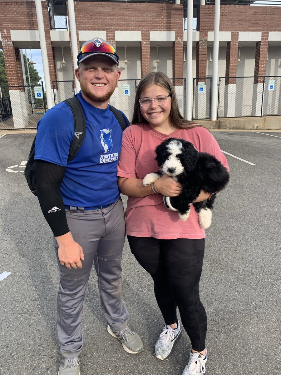 amandamiller15's tweet photo. Fun Friday afternoon watching my boy! #cbcmustangs https://t.co/nTh323uGhj