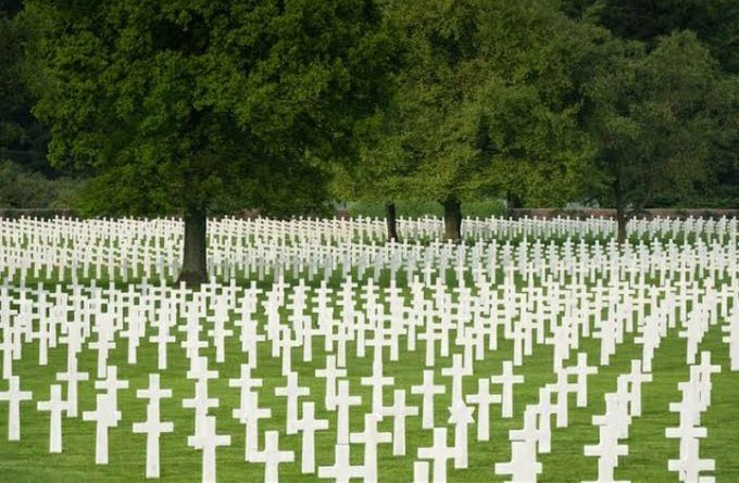 "como tá o seu personagem favorito de round 6?"

...