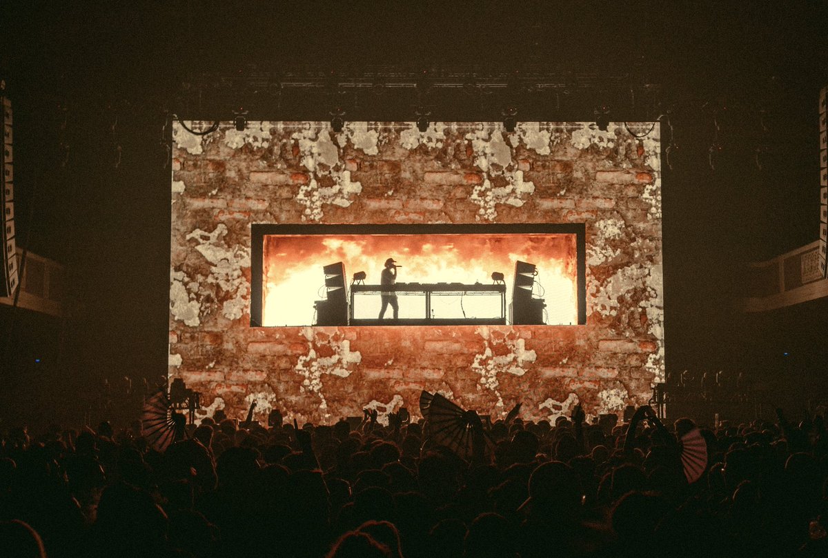BoomboxCartel's tweet photo. MÁQUINA TOUR NIGHT 1
THANK YOU LA ❤️‍🔥 https://t.co/3OhKkX06YN