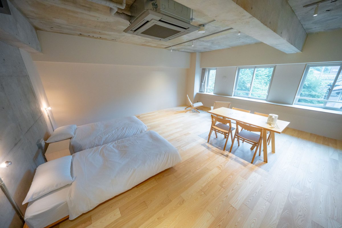 Spot おでかけ体験型メディア 高尾山口駅前に新しい宿泊施設がオープン 日帰り登山の定番 高尾山 ですが そんな高尾に 宿泊することで日帰りでは体験できない高尾の魅力を知ることができます お部屋もかわいい 全室薪付き 高尾の新しい魅力溢れる