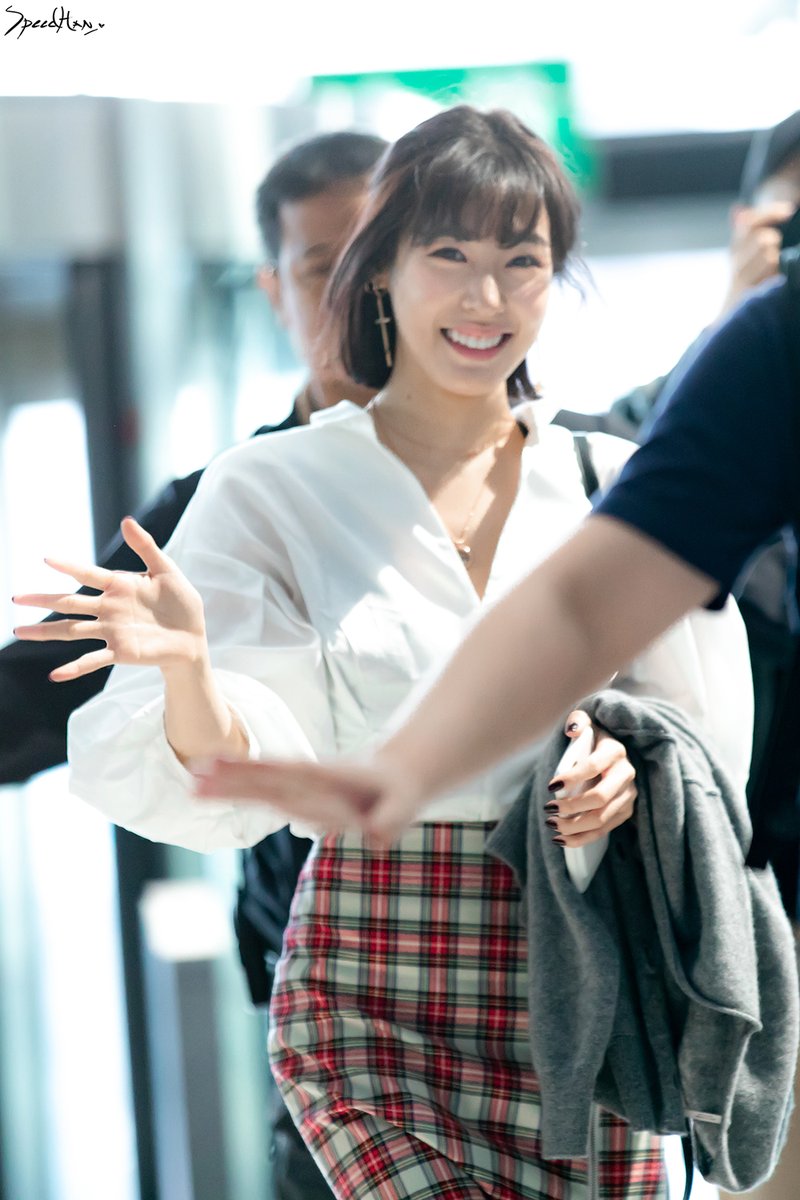 hourlytiffanys's tweet photo. https://t.co/eH60OE8ZuB