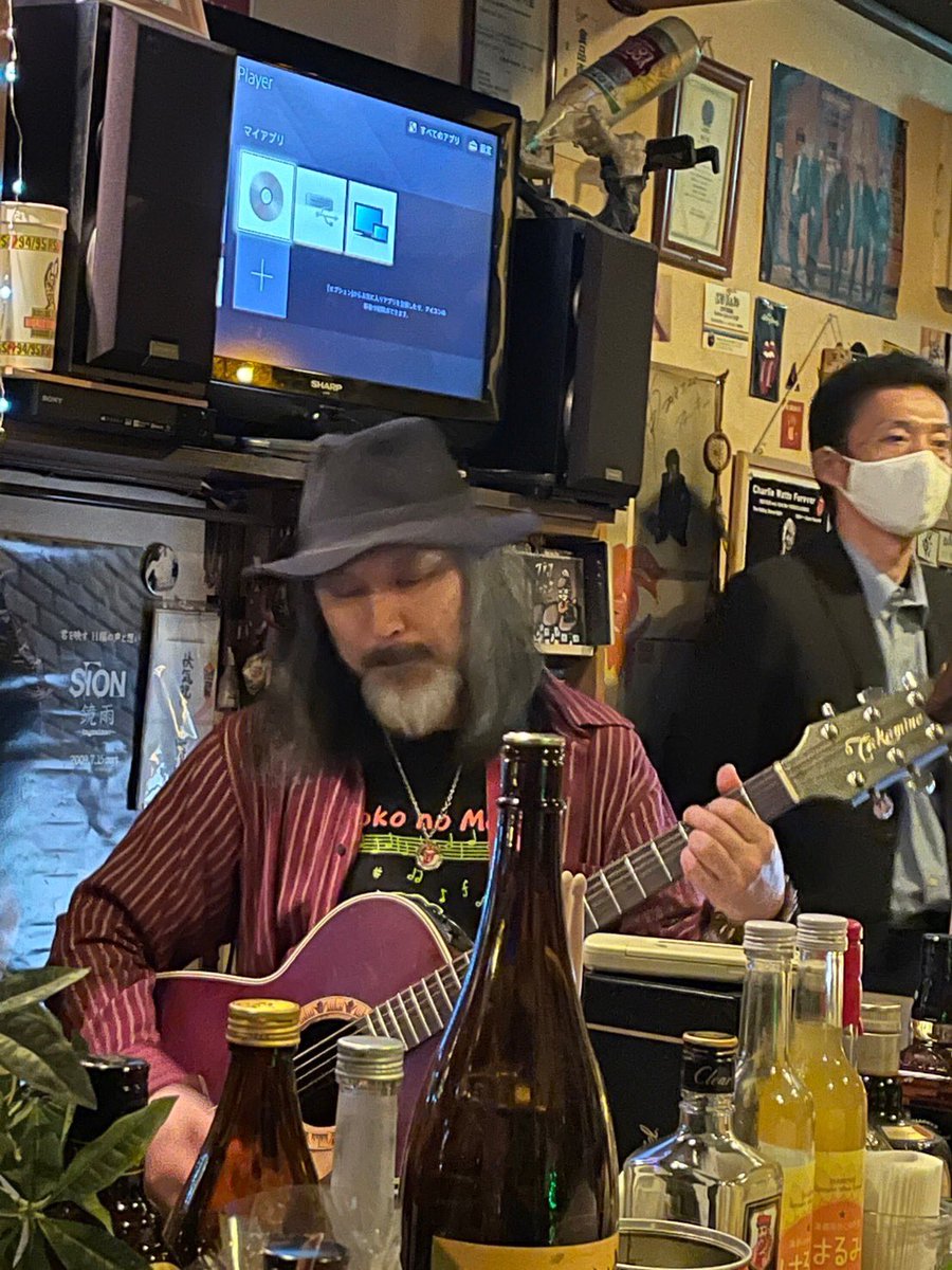 succo728's tweet photo. 昨夜は、VOODOO LOUNGE（蒲郡）
ナベジさんのツアーファイナルのO.A
僕もレコ発という事で張り切ってやらせて頂きました！😆

お客様さまもたくさん来て頂けて良かった〜。😅
ありがとうございました。🤗
#VOODOOLOUNGE
#ナベジ
#きんばらしげゆき
#ヤスオ
#ブラックミュージック https://t.co/d1D7TnRsH3