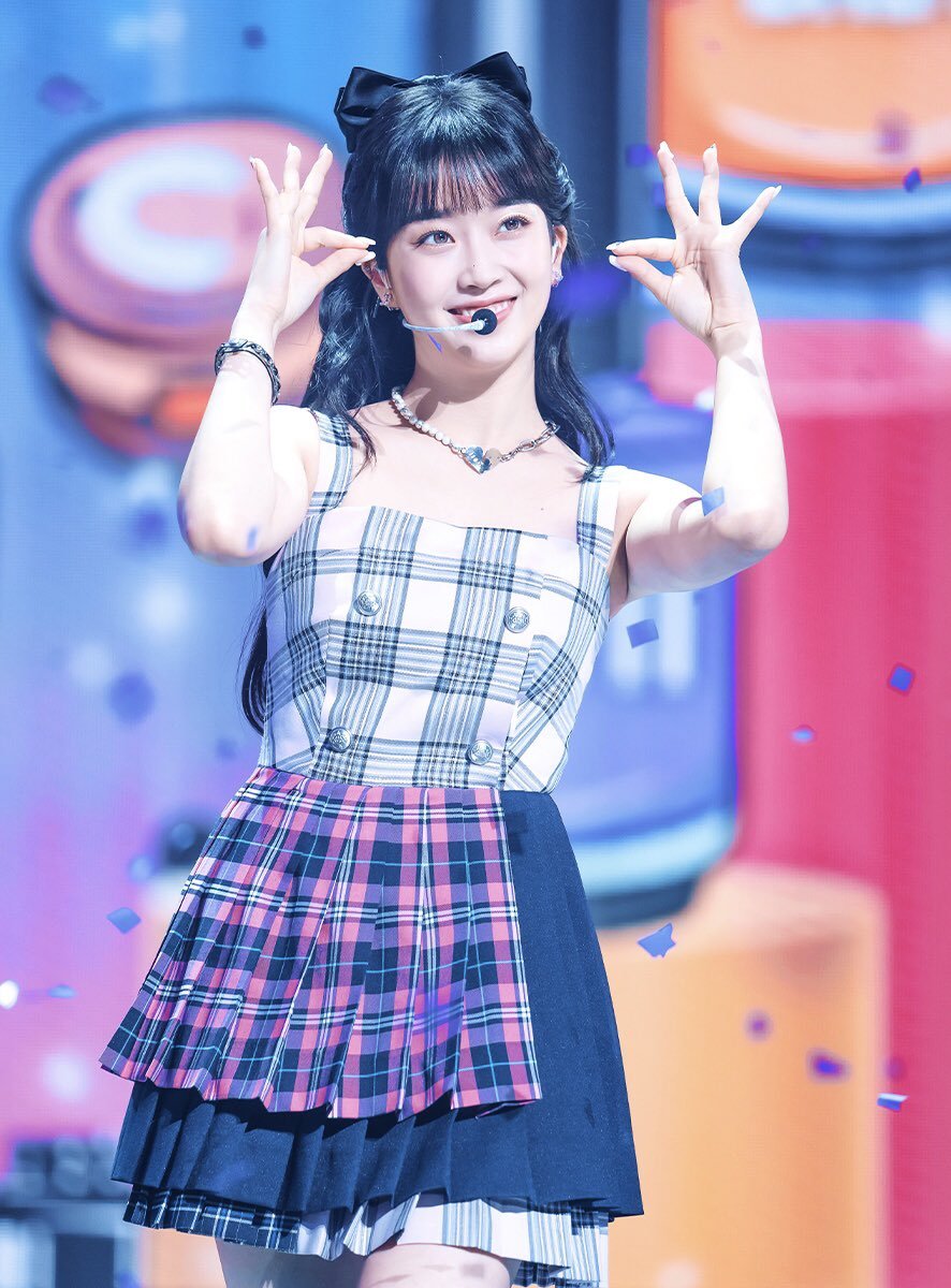 suminpic's tweet photo. #STAYC #SUMIN #수민 https://t.co/0w2rxnOx0Z