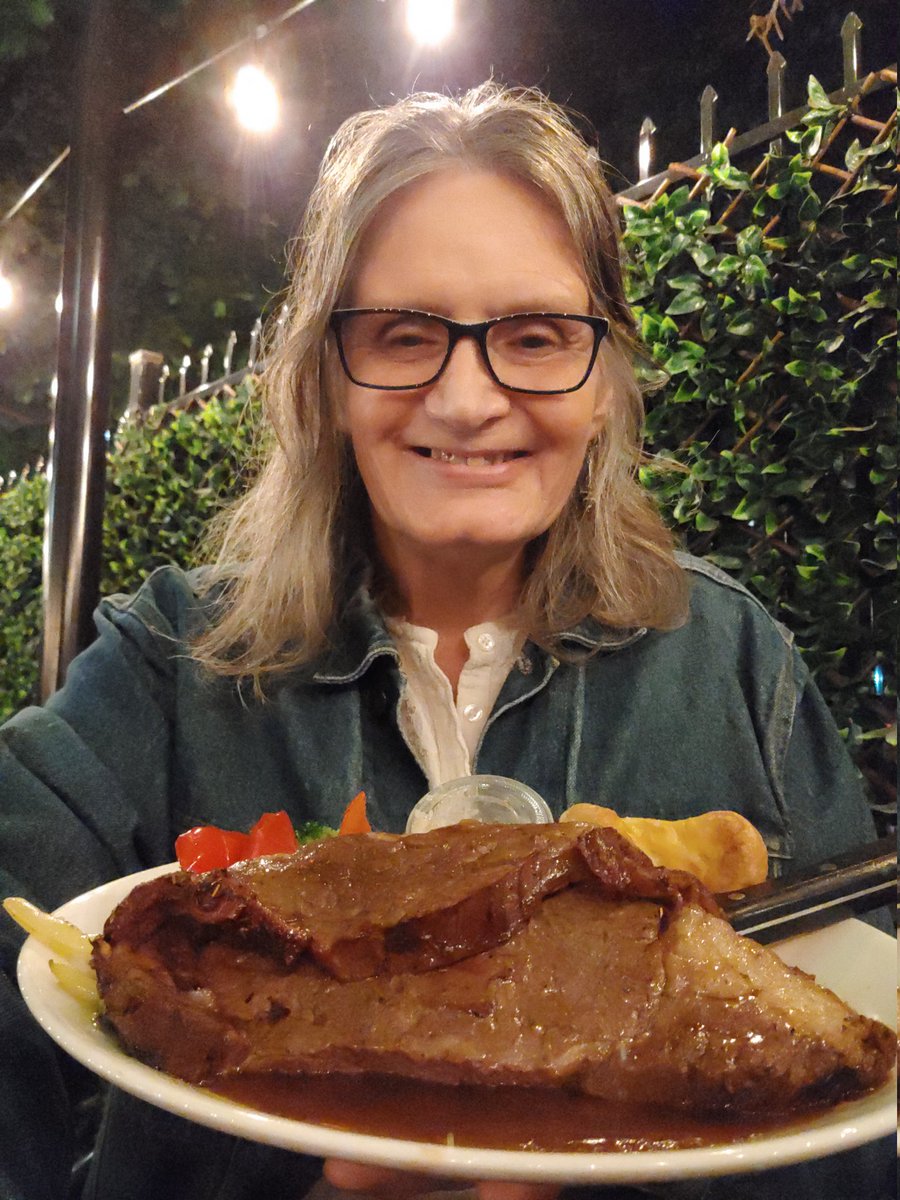 SusanGapka's tweet photo. Roast beef dinner with Dwayne Shaw on the #BlakeHouse patio tonight: https://t.co/AJXuwzr2EW