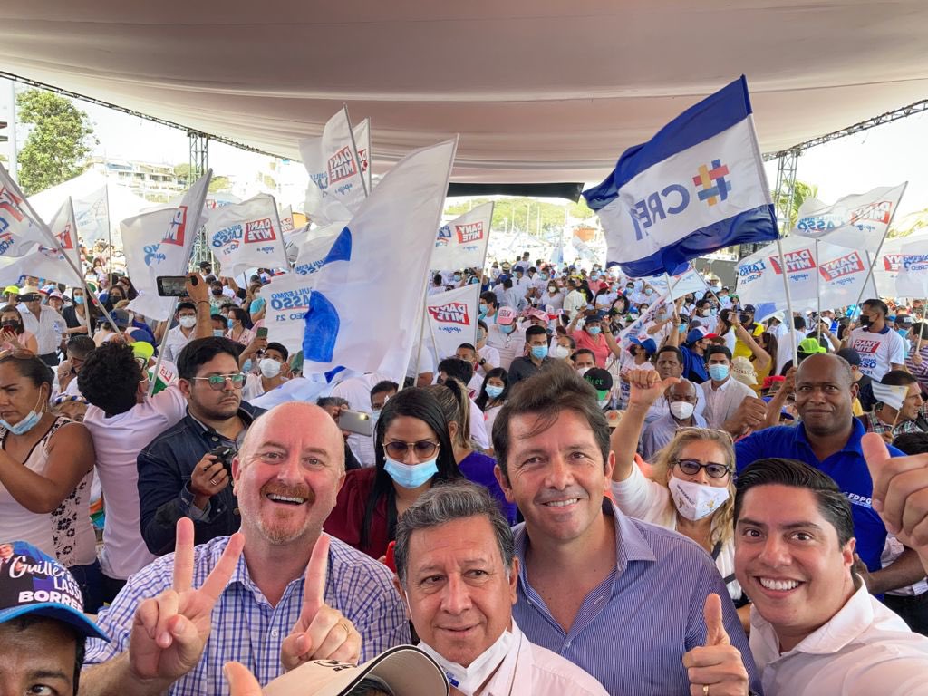 guido_chiriboga's tweet photo. Hoy acompañamos a CREO Playas en su exitosa Convención Cantonal, con enorme apoyo ciudadano al #GobiernoDelEncuentro, y gran entusiasmo por la Ley Creando Oportunidades #EstaEsLaOportunidad 

Gracias @DanyCilenio y Silvino Mite, @parosemena, @panchojimenezs, @CREOEcuador 💪 https://t.co/IhFYyLI4cy