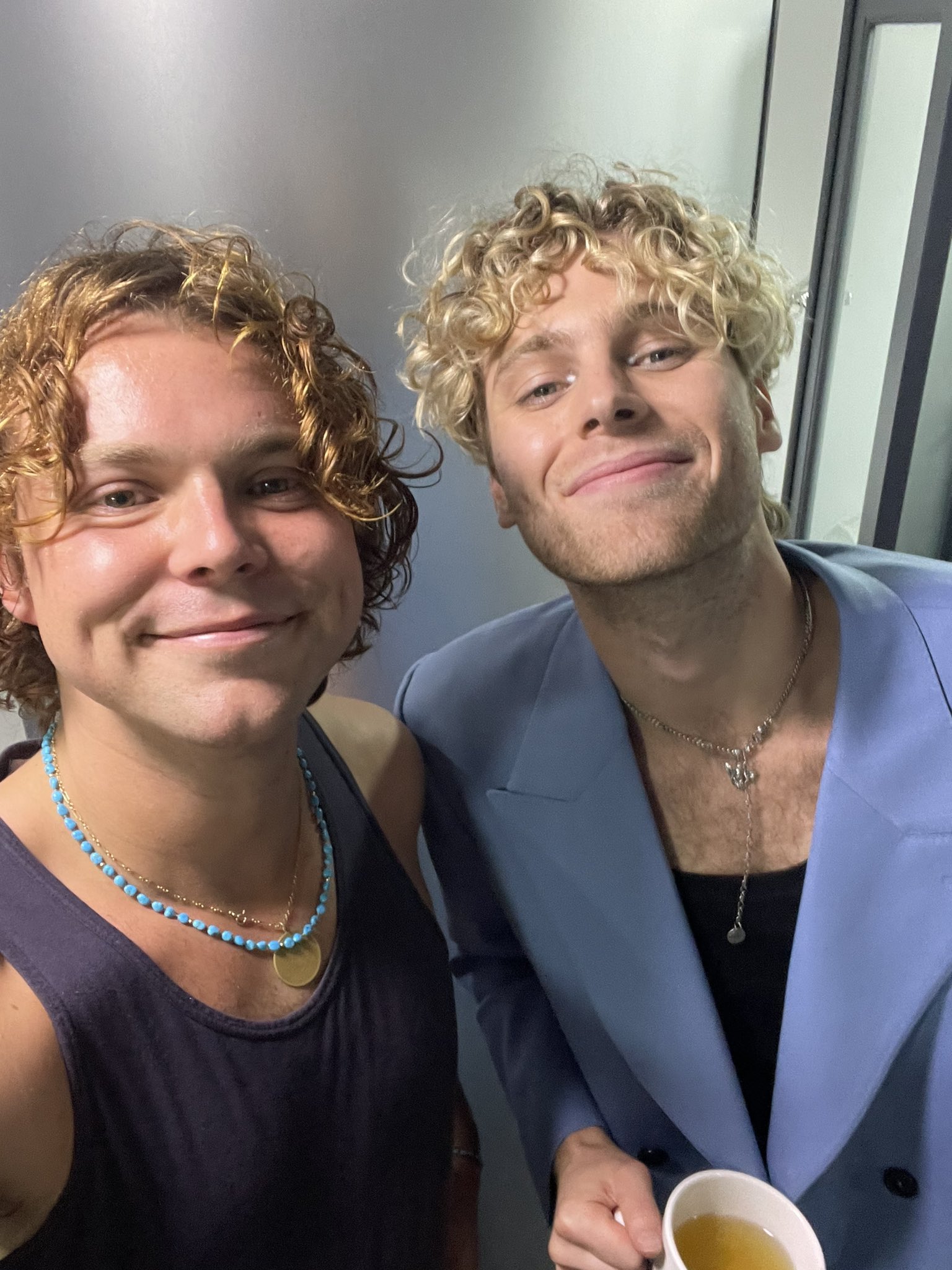 Ashton Irwin Meeting Fans