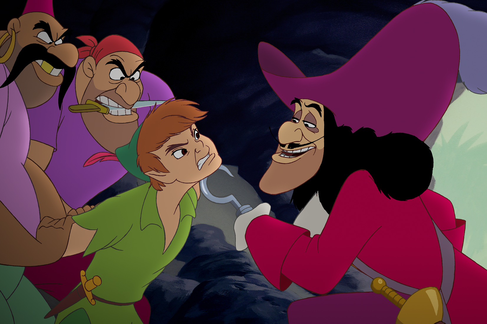 ディズニープラス公式 Cxfnvf ヴィランの言葉 おれはフック船長 約束は破らん男だ ピーターパン より なぜ爆弾でピーター パンを 倒そうとしているのかスミーに聞かれ 指を触れずに片付ける 約束をしたと話す フック船長 ディズニー