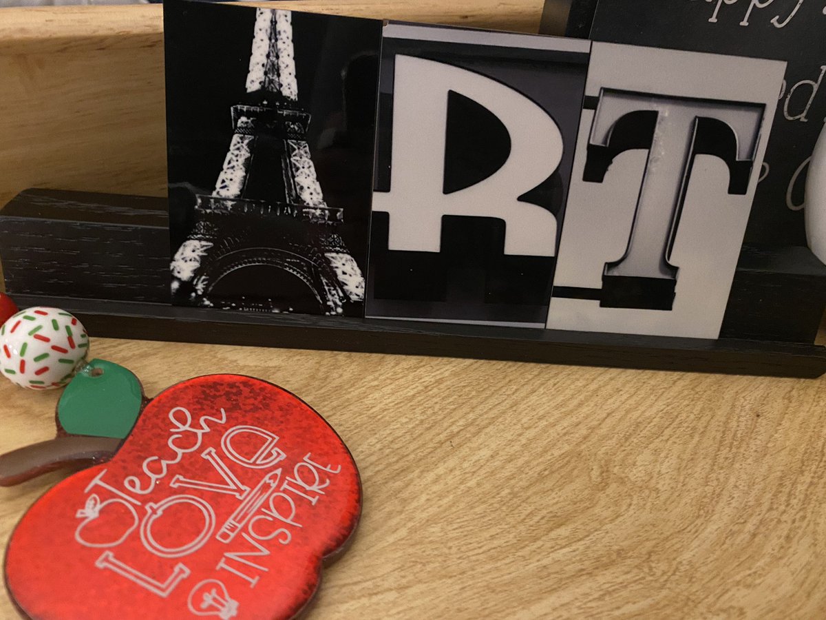 Educator_Emma's tweet photo. Recently went to a craft show! Here are a couple of my favorite teacher things I got while I was there. #WmPennEd https://t.co/OBaJmMAkn4