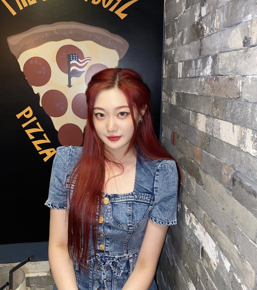 yourspromoter's tweet photo. [#DEPARTURE] Haeseung has decided to leave Deepstudio Entertainment and YOURS. We hope that she can continue still continue her dream!! her new instagram handle is @/dear.haeseung , and with this all of the girls have left the company 🥳🎉🎉🎉

#YOURS #유얼스 #DEEPSTUDIO #MYME https://t.co/FrjDtmqQR2