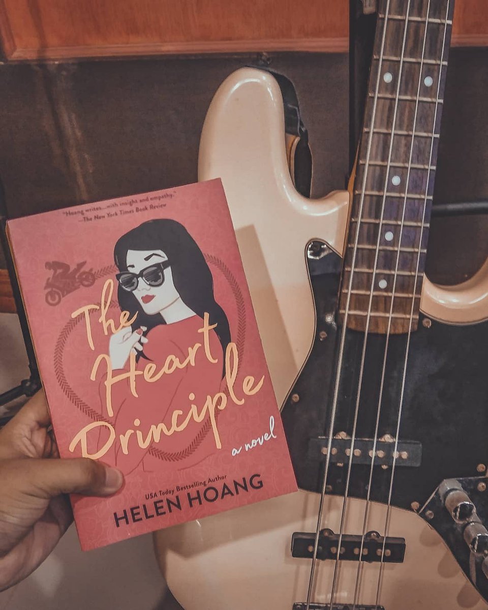 johnlloydreads's tweet photo. 🍀 book review 🍀
📚 the heart principle by @HHoangWrites 
🌟 [5] 🌕🌕🌕🌕🌕

thank you so much @PRHGlobal #partner for the gifted/review copy. i really enjoyed reading the book!

read my review 🦋
https://t.co/gEGVTq1Pde https://t.co/SDgOMnZXbT