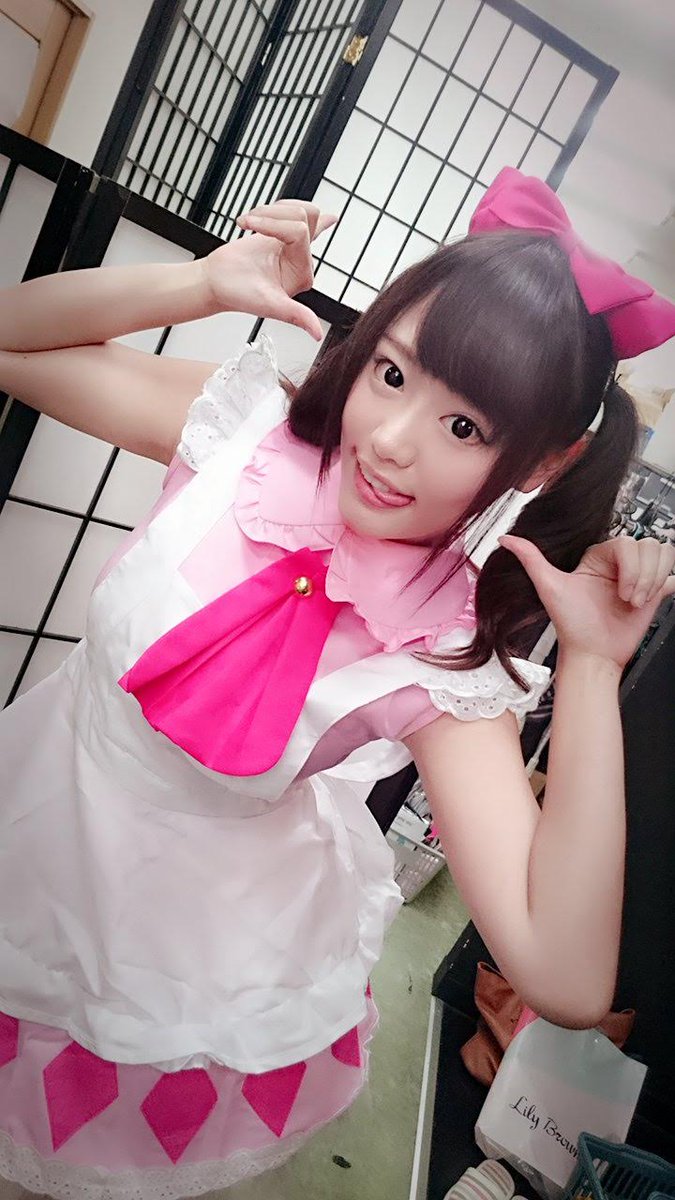 seiji00's tweet photo. しょーがねえよなぁ
浜崎真緒さんって人は
言葉よりも行動で示す人だから

なるべく自分以外の人に
苦しい事や辛い事を
背負わせたくないし
心配もかけたくない

だからいつも笑ってる😋 https://t.co/FEPCeHpa8h