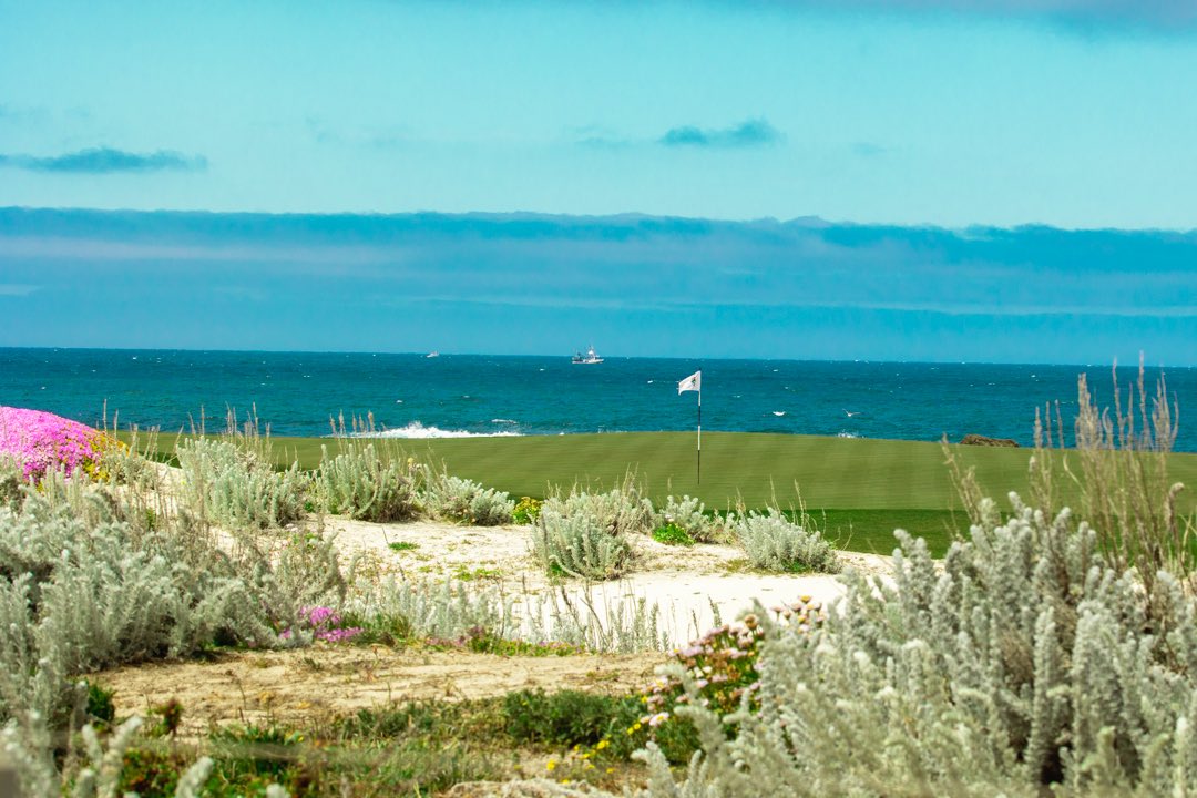 dylanlikeslight's tweet photo. What better way to start my feed than with some shots of Pebble Beach? #brodie21 https://t.co/u8JUvB7QzW